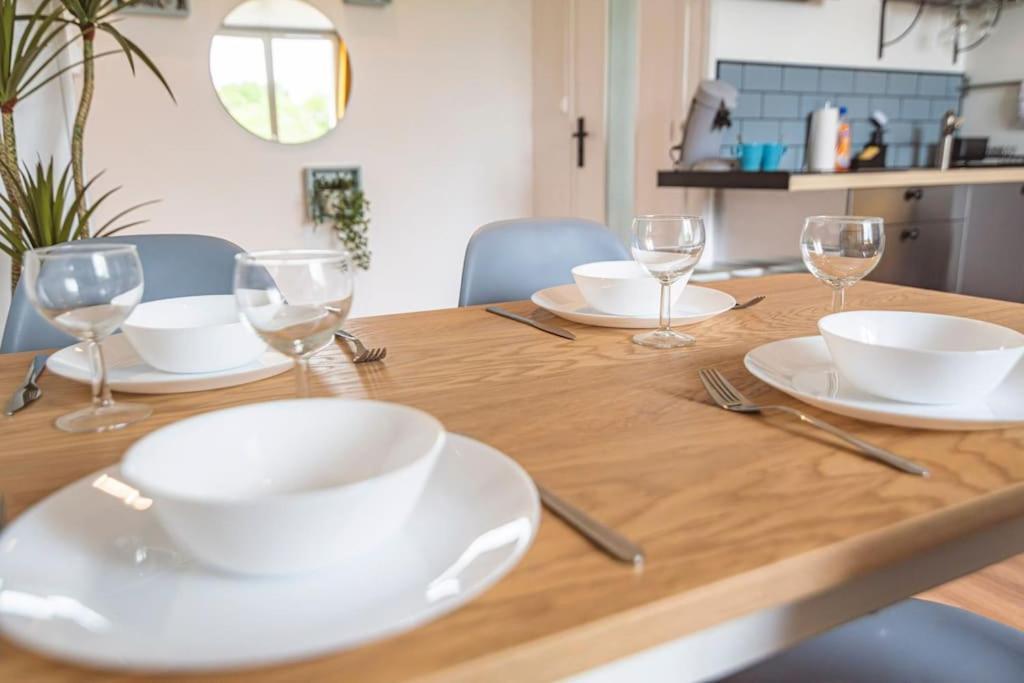 "Le Chaleureux" Appartement Pour 4 Personnes Isles-sur-Suippe Exteriör bild