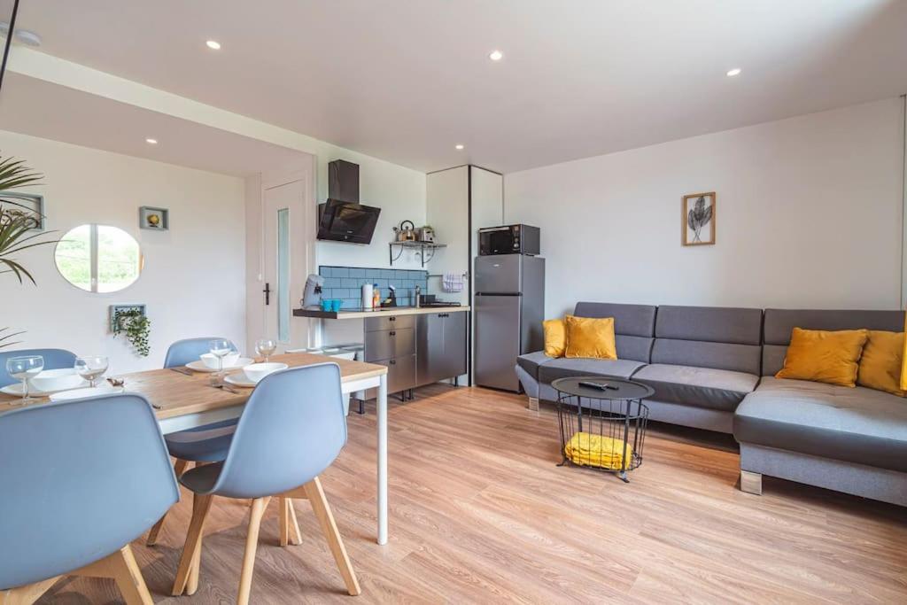 "Le Chaleureux" Appartement Pour 4 Personnes Isles-sur-Suippe Exteriör bild