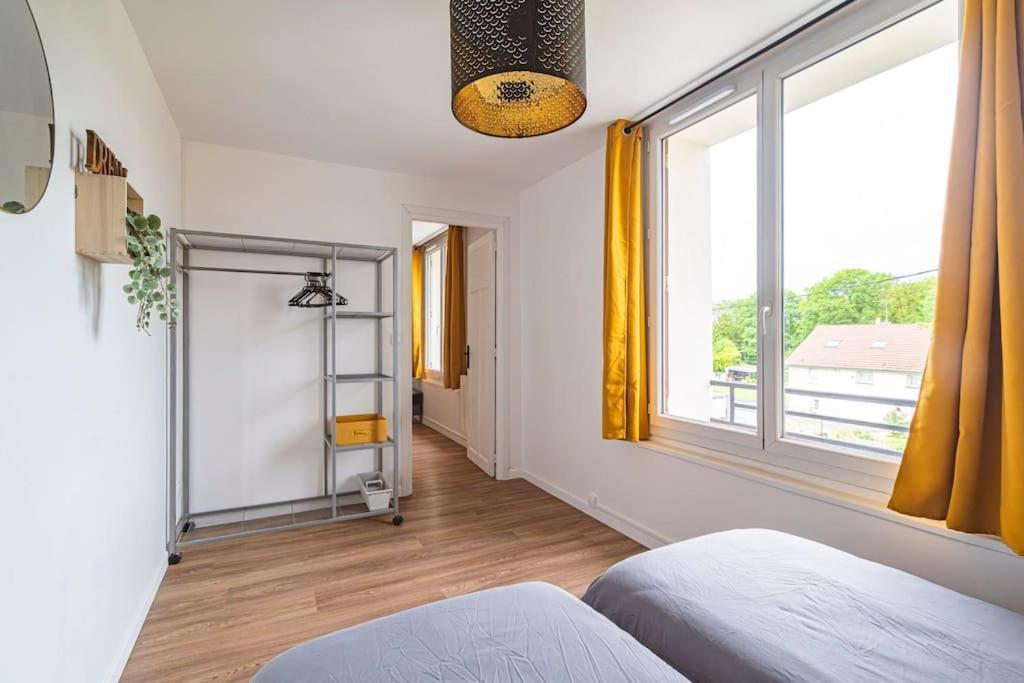 "Le Chaleureux" Appartement Pour 4 Personnes Isles-sur-Suippe Exteriör bild